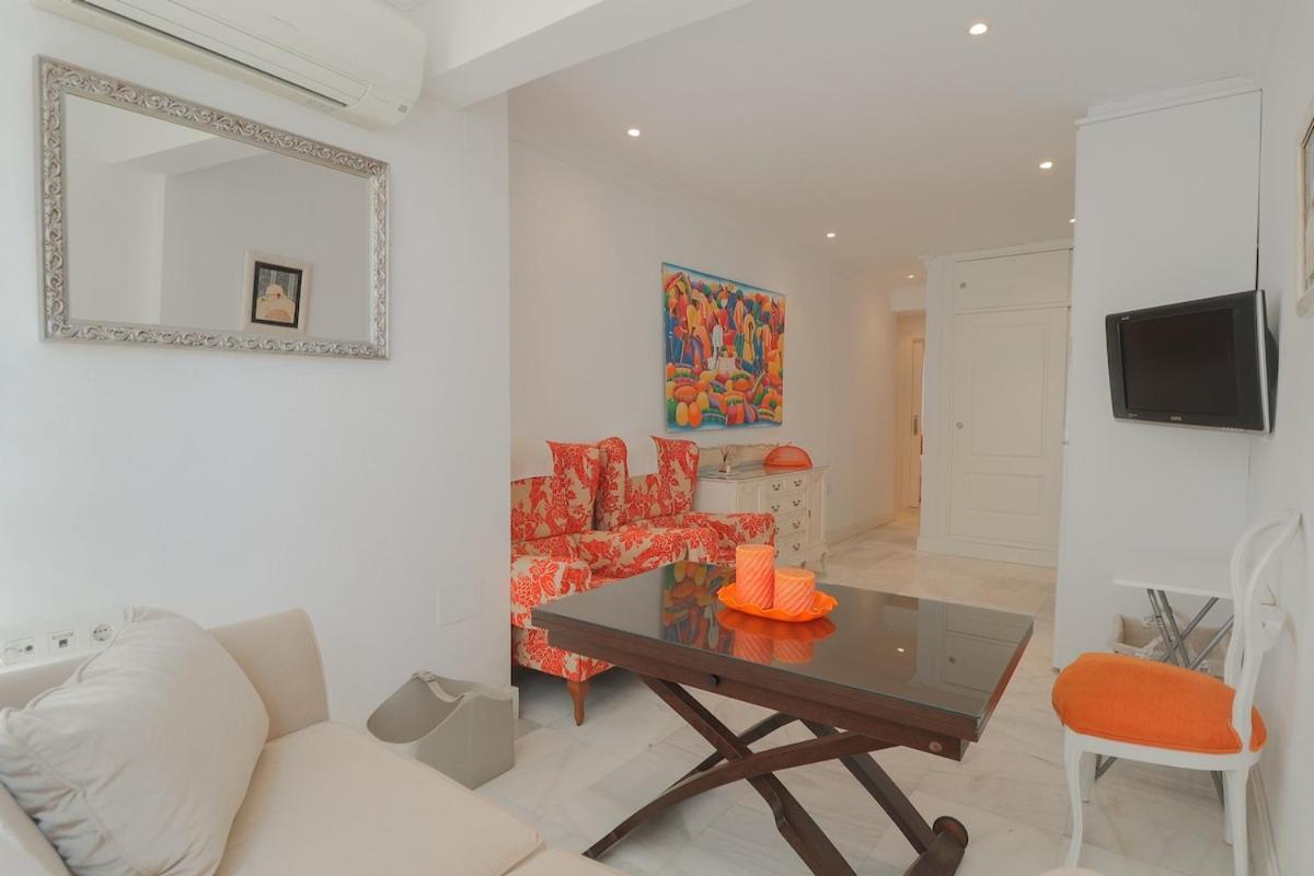 C1 - Seaside Malagueta Central Apartment Malaga Bagian luar foto