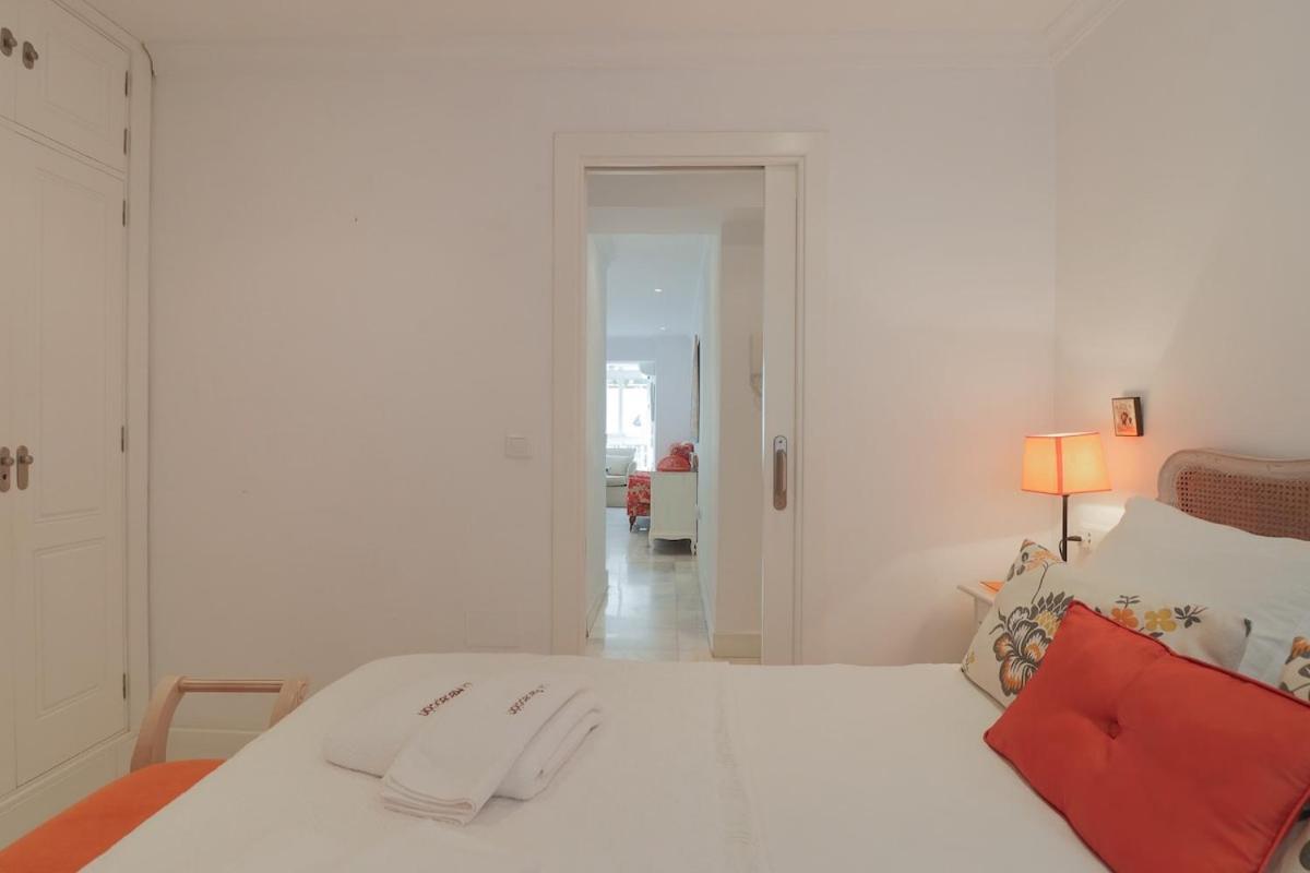 C1 - Seaside Malagueta Central Apartment Malaga Bagian luar foto